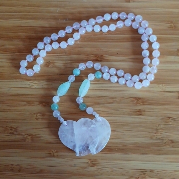 ROSE QUARTZ SWEETHEART NECKLACE - Picture 1 of 5